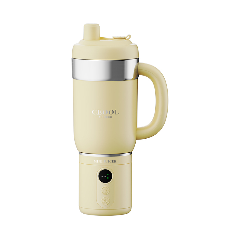 CEOOL portable mini juicer light yellow color, rechargeable electric blender with handle, OEM ODM available