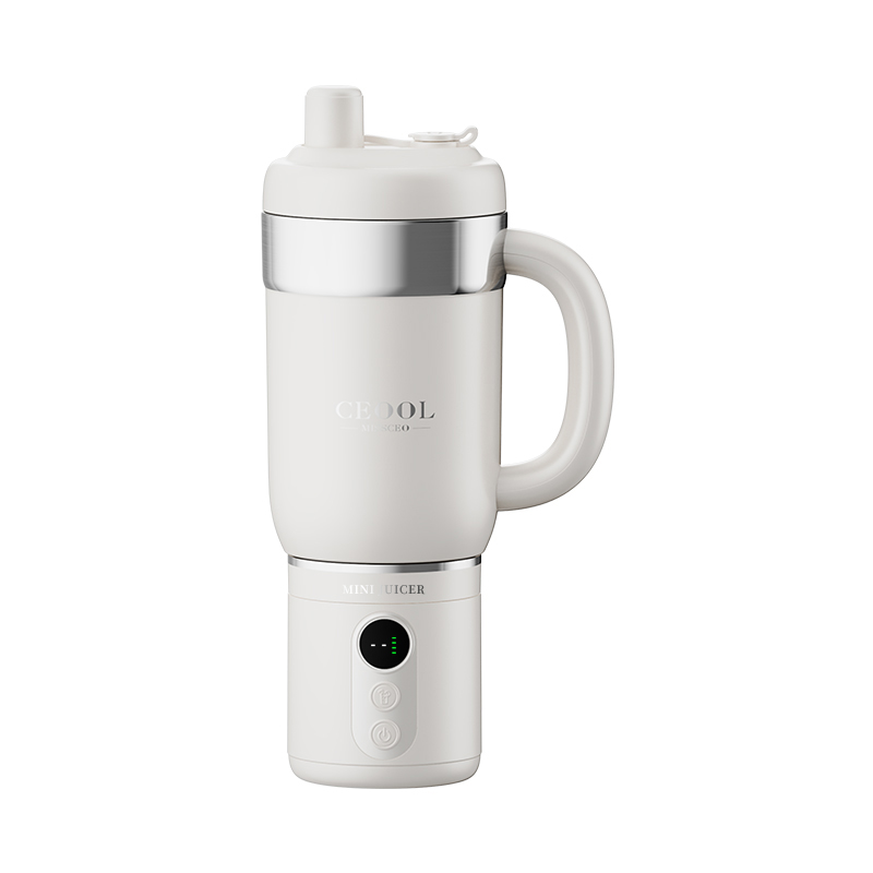 CEOOL portable mini juicer white, rechargeable electric blender with handle, OEM ODM
